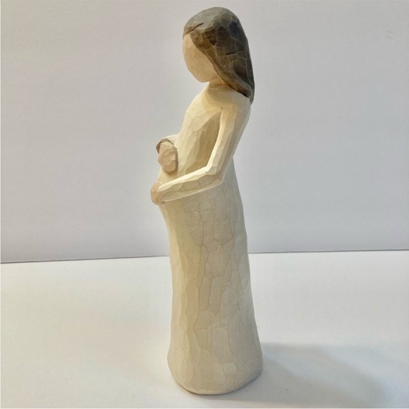 Willow Pregnant Woman - Picture 3 of 3